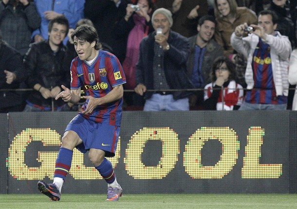 Bojan_Krkic_celebrates_two_goal_performance_against_Bilbao.jpg