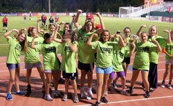 The Wave showing off some muscle